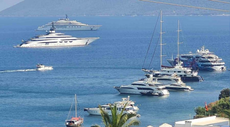 Dünya zenginlerinin yatları Bodrum'da