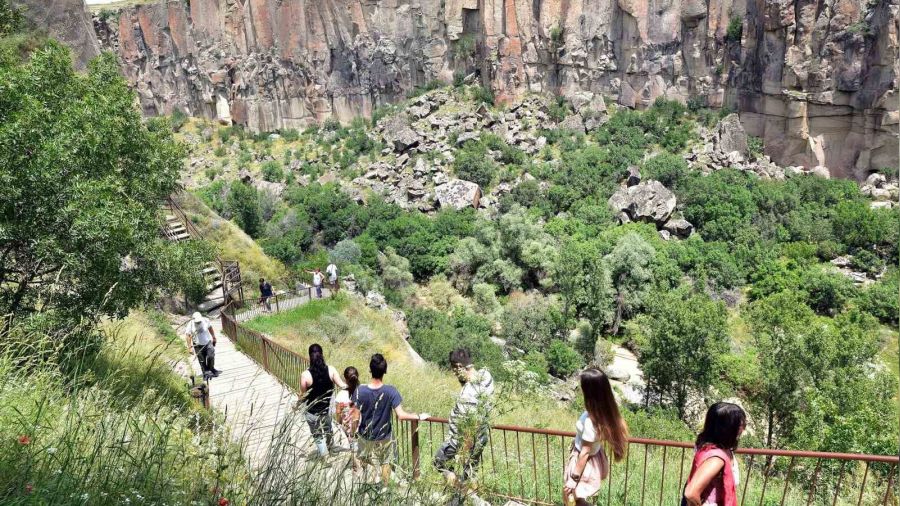 Dünyanın 2. en büyük kanyon vadisine ziyaretçi akını