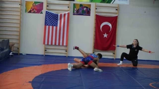 Edirneli pehlivanlardan ABD'li sporculara gre dersi