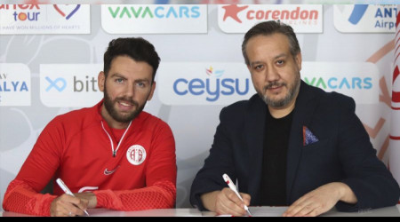 Erdal'dan Antalyaspor'a 2,5 yllk imza