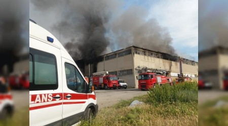 Fabrika yangnnda 1 itfaiye eri yaraland 