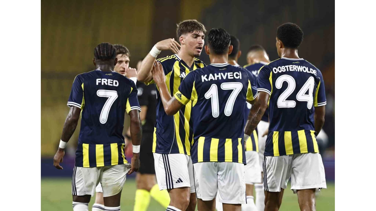 Fenerbah�e, UEFA'ya listesini bildirdi
