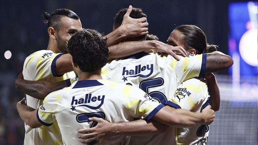 Fenerbahçe Adana Demirspor maçını bekliyor