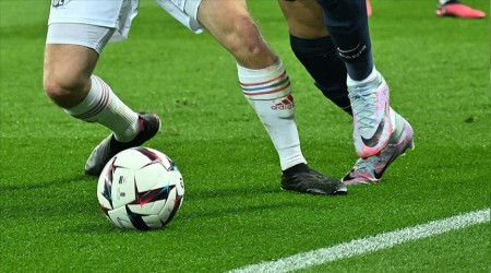 Fransızlar 1 dakikalık iftara bile tahammülsüz