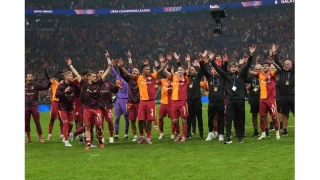 Galatasaray'da Liverpool galibiyeti sevinci