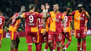 Galatasaray'dan ligde 10 ma�l�k yenilmezlik serisi