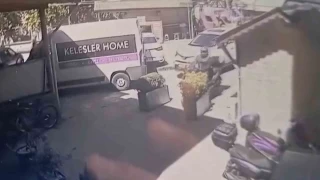 Gaz pedal taklan motosiklet iyerinin duvarna toslad