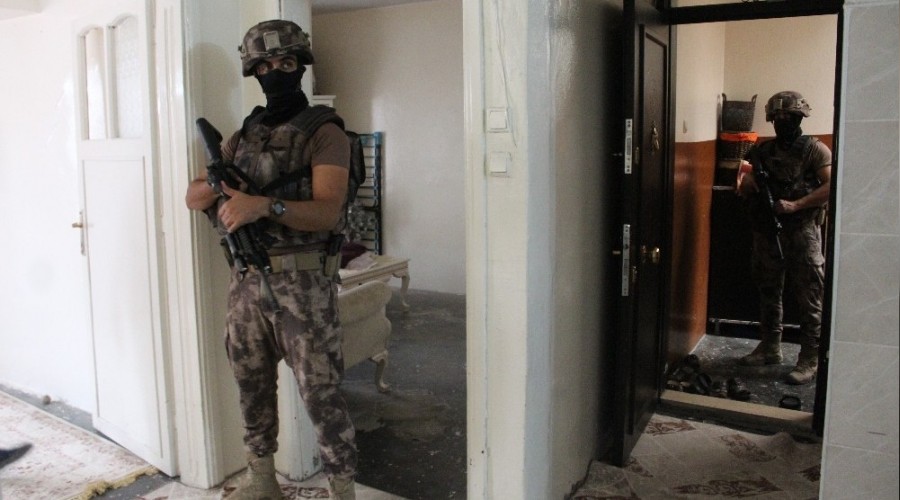 Gaziantep'te 950 polisle 'Narko-Asayiş Operasyonu'