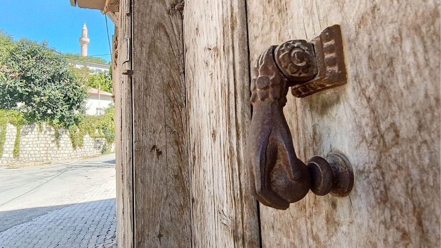 Geçmişin yok olan mirası: Kapı tokmakları