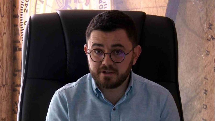 Gelin arabasının önünü kesenler dikkat