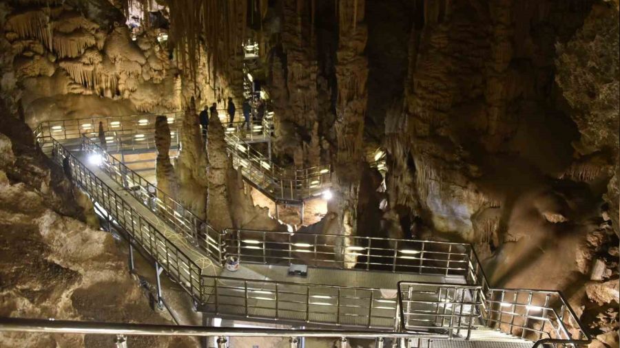 G�m��hane'nin yeralt� saray� 