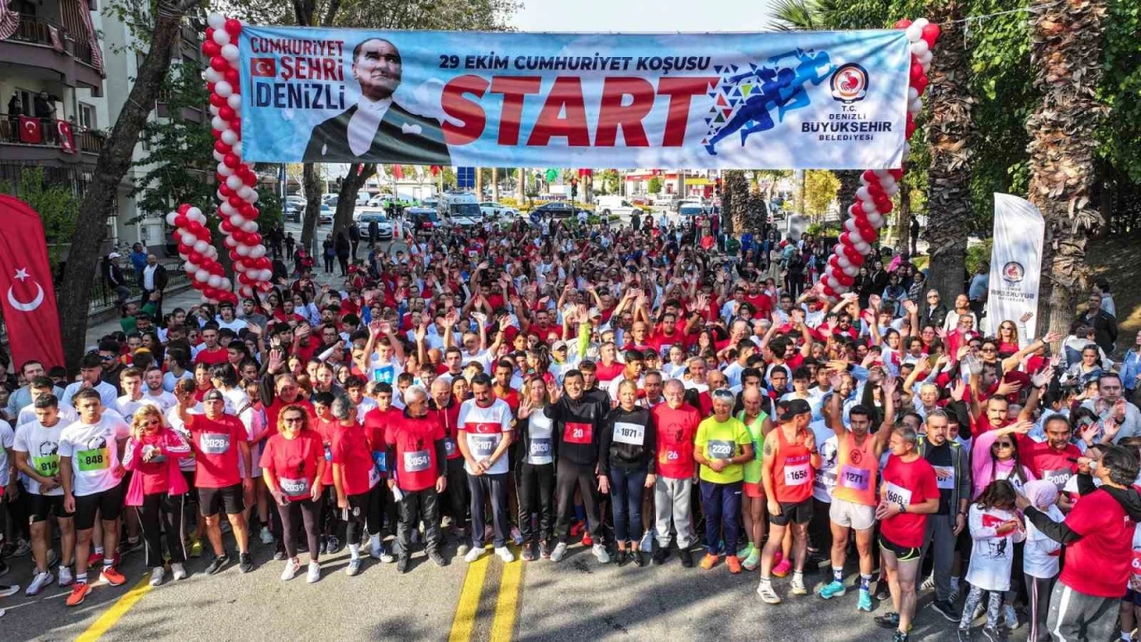 Halk Cumhuriyet Ko�usu'na ak�n etti