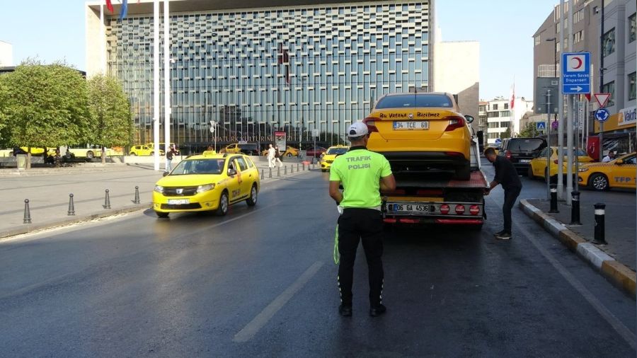 Halkalı'dan Taksim'e 3 bin 500 lira para istedi