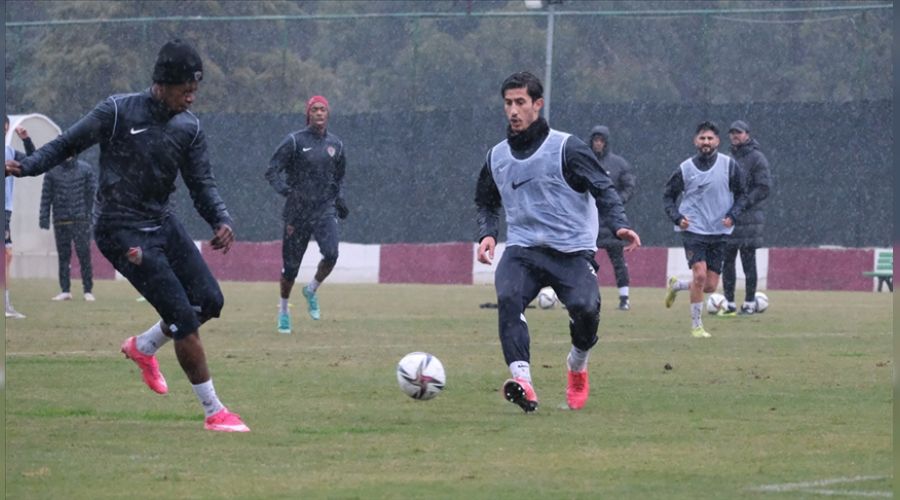 Hatayspor zor deplasmanda