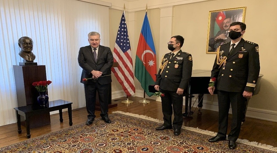 Haydar Aliyev Washington'da an�ld�