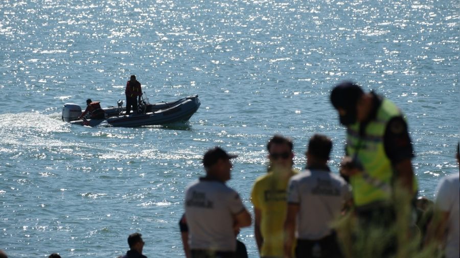 Helikopter kazas�nda bir cans�z bedene ula��ld�