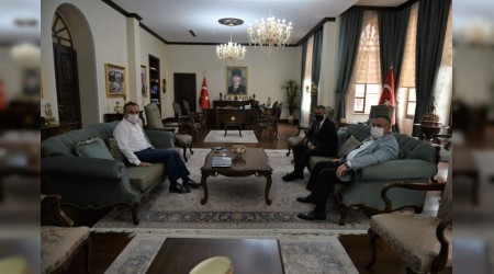 İhracatçılardan Kilis'e 25 bin maske