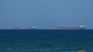 İran Devrim Muhafızları Ordusu: Hürmüz Boğazı'nda "iki süper tanker" mayına çarptı