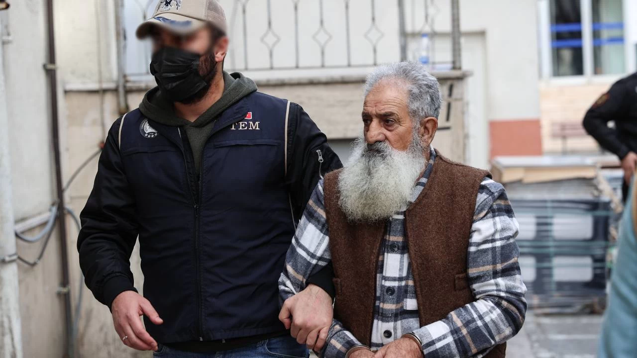 İstanbul Adliyesindeki terör saldırısı soruşturmasında 96 zanlı adliyeye sevk edildi