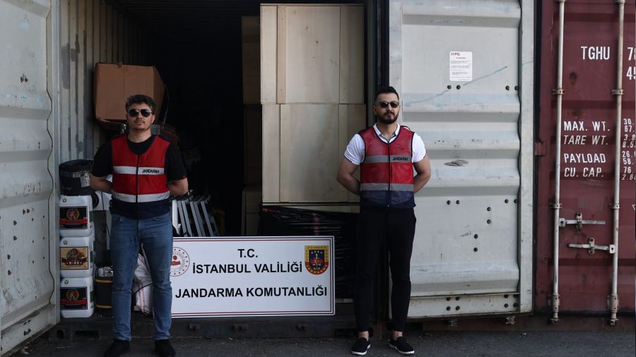 İstanbul'da 1 milyar dolarlık sahte banknotlar sergilendi