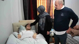 �stanbul'da metro ��k���nda deh�et: 6 yerinden b��akland�