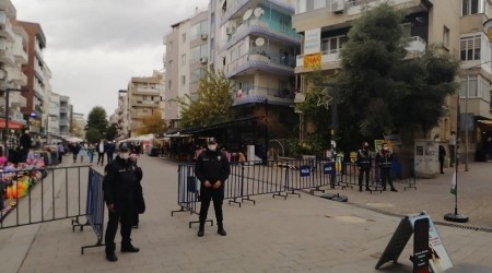 İzmir'de de caddelere kişi sınırlaması geldi