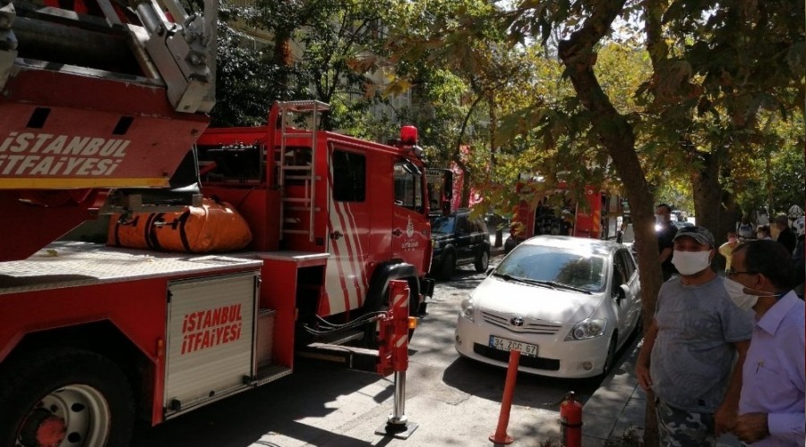 Kadıköy'de yangın paniği