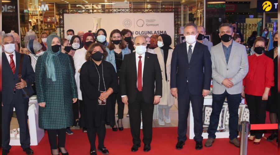 Kad�nlar�n 8 y�ll�k emekleri g�r�c�ye ��kt�