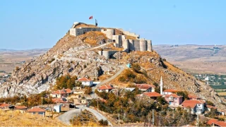 Kalecik Kalesi: Hititler'den Osmanl�'ya bir�ok medeniyetin izlerini ta��r