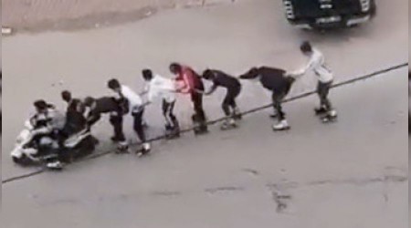 Kaykaycı gençlerin tehlikeli yolculuğu