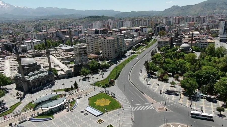 Kayseri 1 gecede 9 defa salland�