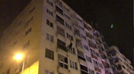 Kendini 4. kattan boşluğa bıraktı
