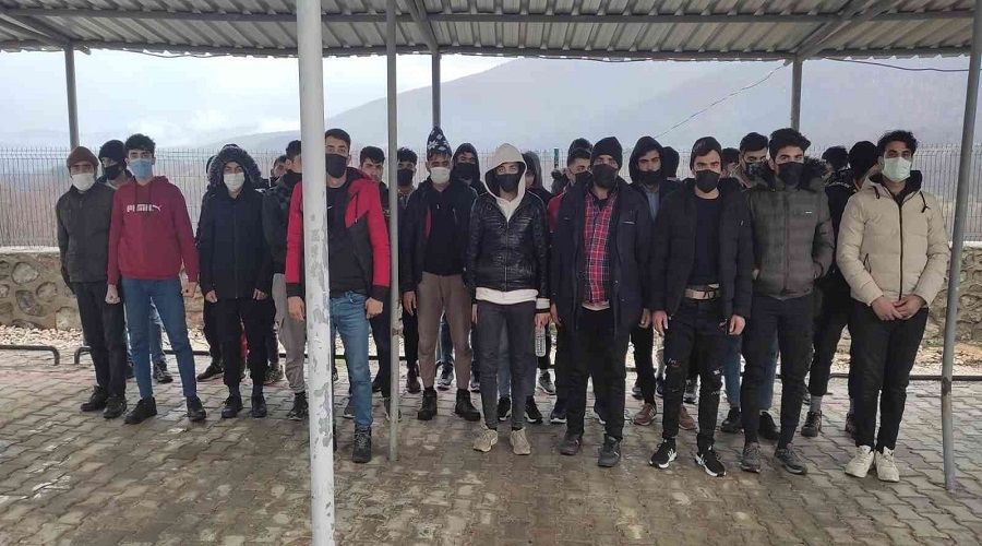 Kırklareli'nde 114 kaçak Afgan göçmen yakalandı