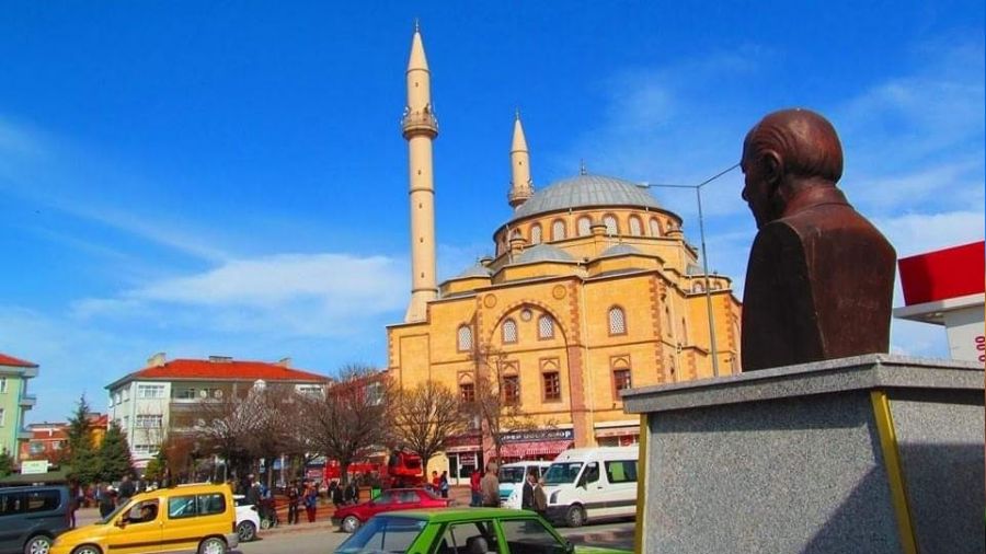 Kırşehir'de Neşet Ertaş'ın heykeline saygısızlık