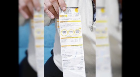 Komşusunun elektriğini kaçak kullandı