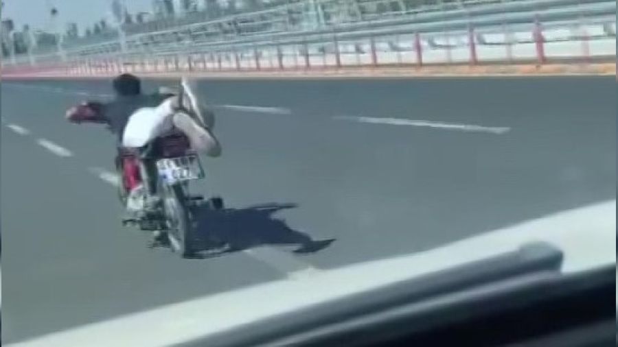 K�pr�de akrobasi pahal�ya patlad�