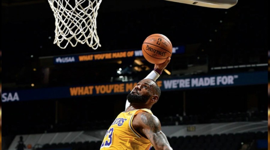 LeBron James'i tarihe geçiren maç