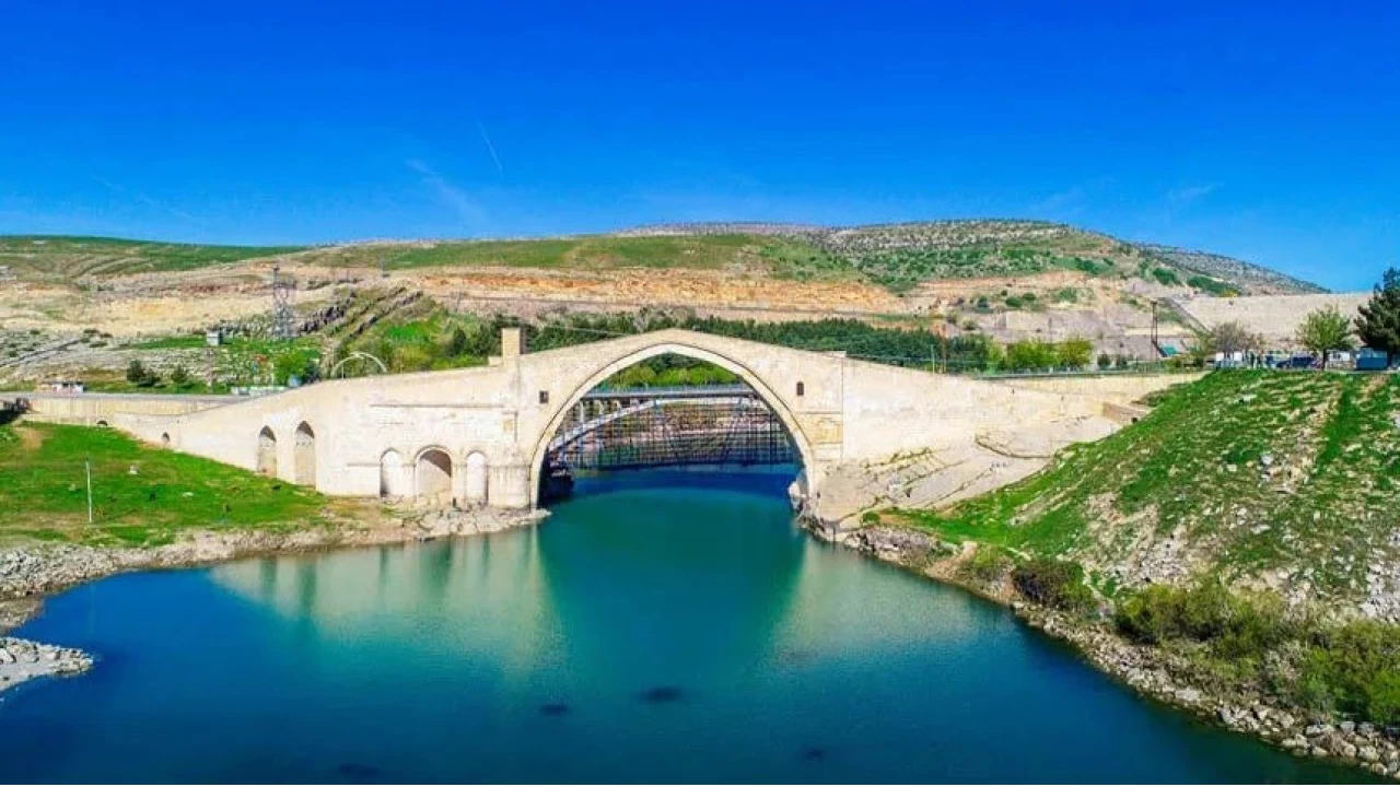 Malabadi Köprüsü: Taşın zamana direnişi