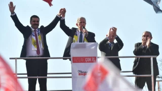 Mansur Yava: Bizi taklit edip belediyecilii reniyorlar