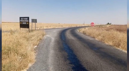 Mardin'de sıcaklardan asfalt eridi