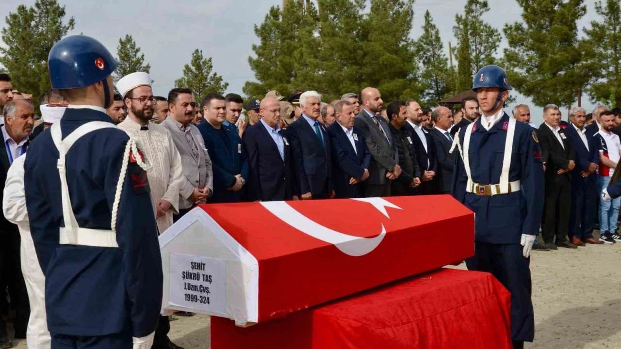 Mardinli şehit son yolculuğuna uğurlandı