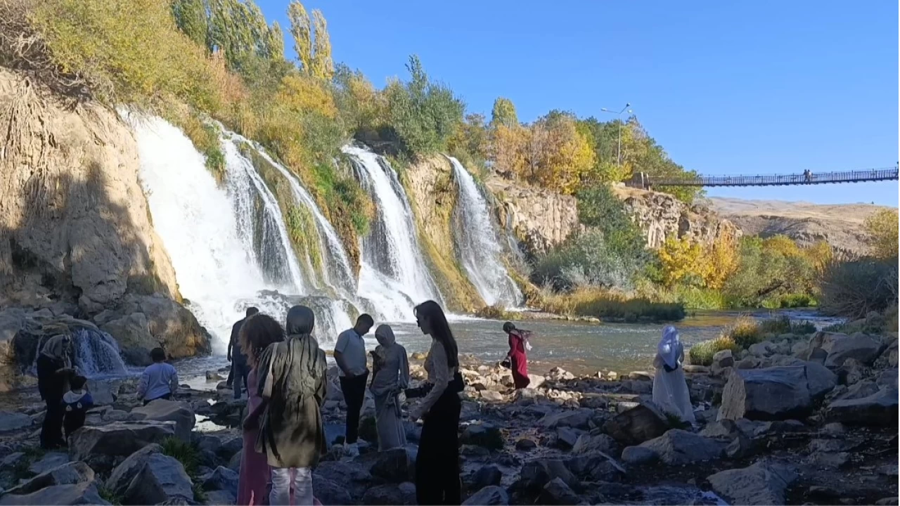Muradiye elalesi'ne turist akn