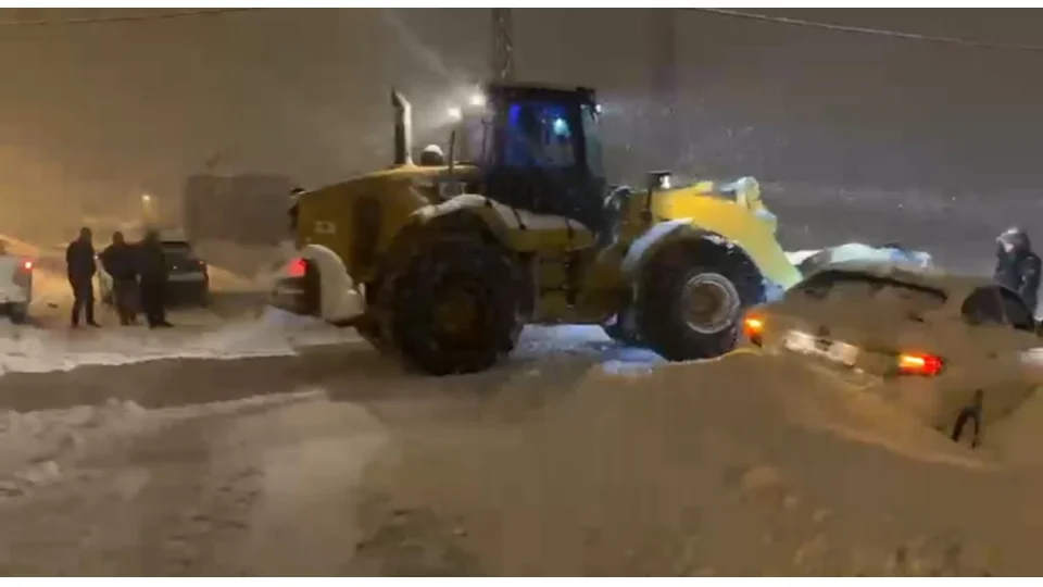 Mu�'ta 345 k�y yolu ula��ma kapand�