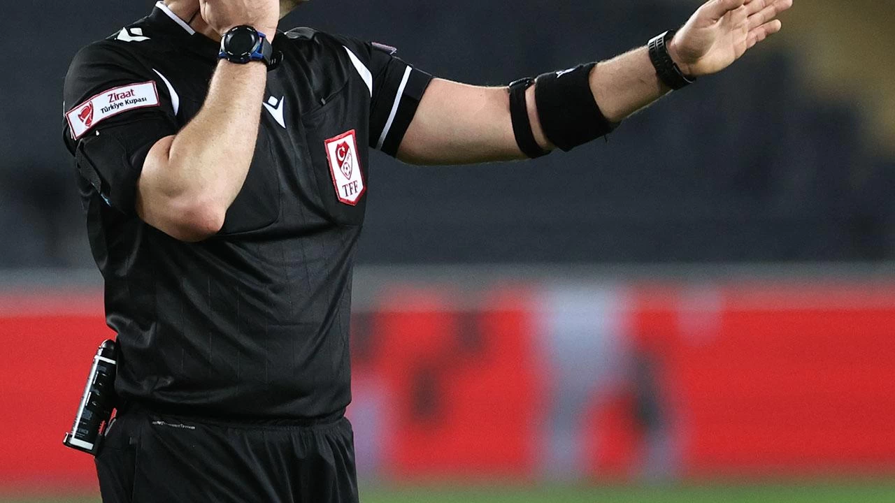 Nasl futbol hakemi olunur?