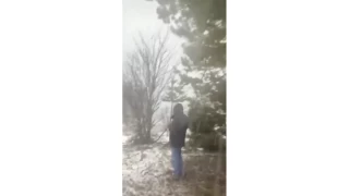 Nisan ayında yağan kar şaşırttı