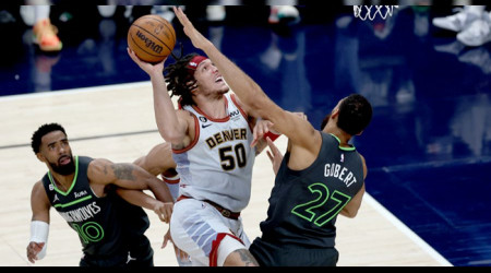Nuggets ve Suns adını yarı finale yazdırdı