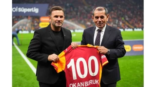 Okan Buruk'a 100. galibiyet plaketi verildi