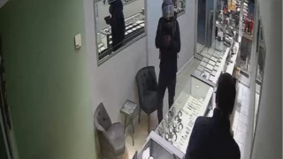 Ordu'da kuyumcu soygunu: 5 kilo altn gasbedildi