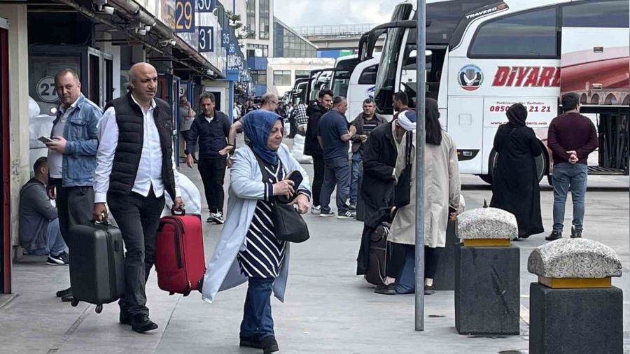 Otogarda ikinci tur se�im yo�unlu�u