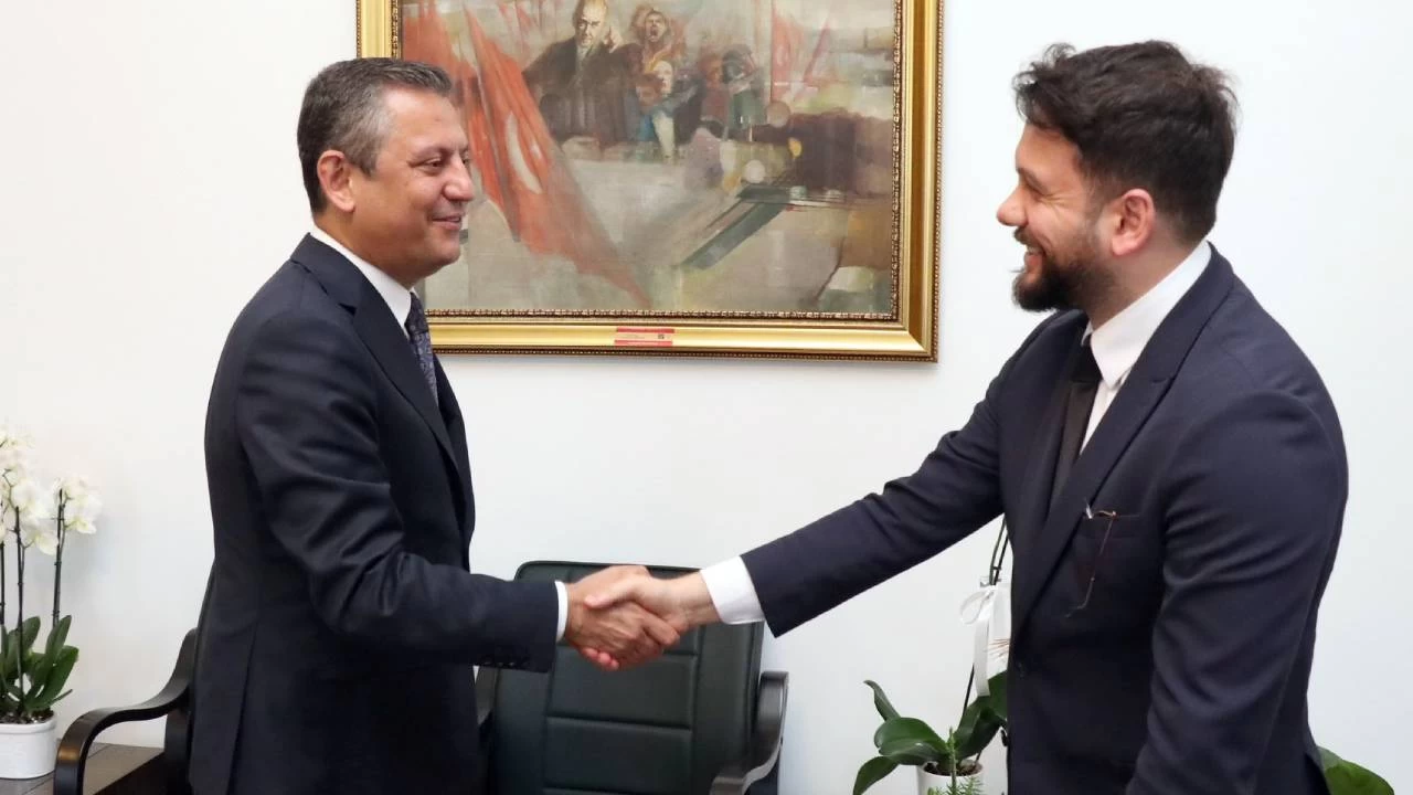 Özgür Özel, tepkilerin maksatlı köpürtüldüğünü düşünüyor